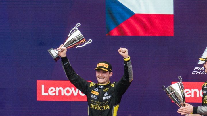 Roman Staněk (F2) na Hungaroringu zaslouženě druhý (3. srpna 2025).