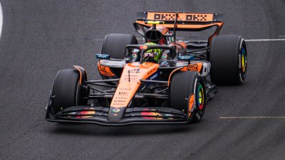 Lando Norris vítězně finišuje v Maďarsku před Piastrim.
