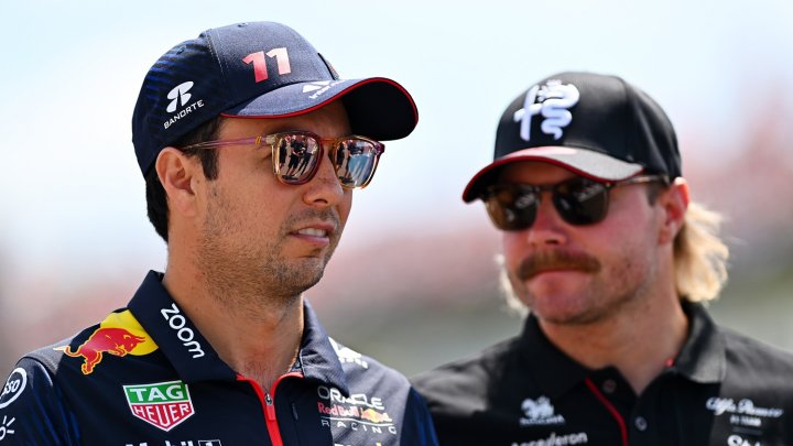 Sergio Pérez a Valtteri Bottas