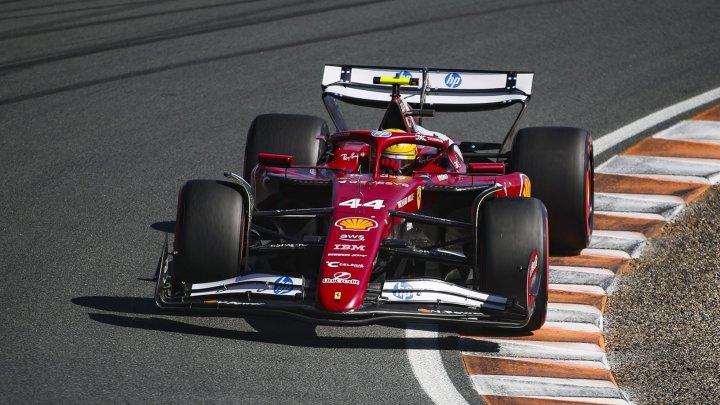 Lewis Hamilton v Zandvoortu