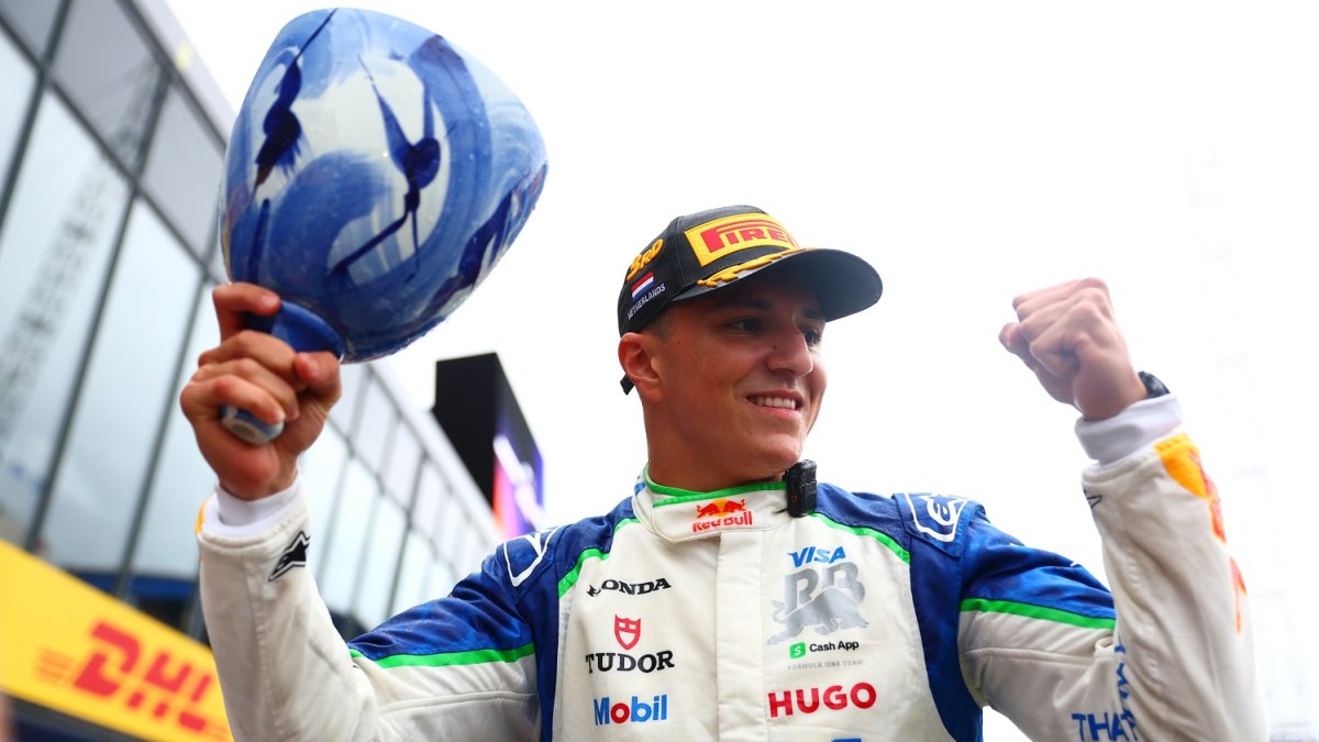 Isack Hadjar po zisku prvního podia v F1 v Holandsku