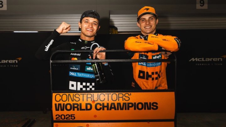 Lando Norris a Oscar Piastri po zisku konstruktérského titulu