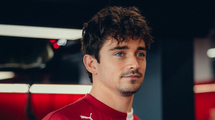 Charles Leclerc v Singapuru