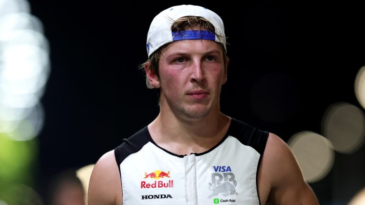 Liam Lawson v Singapuru