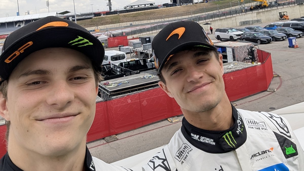 Lando Norris a Oscar Piastri v Austinu