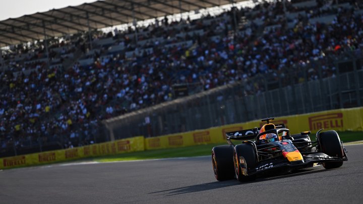 Max Verstappen v Mexiku 2025