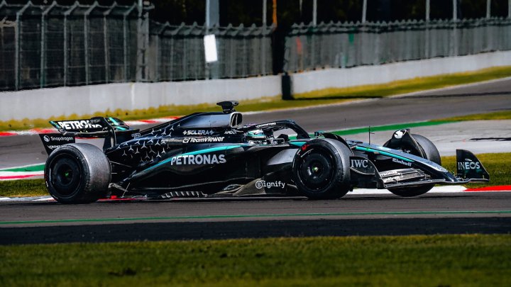 Valtteri Bottas při testu v Mexiku