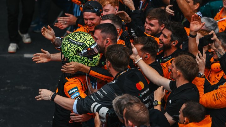 Lando Norris vyhrál Velkou cenu Brazílie 2025