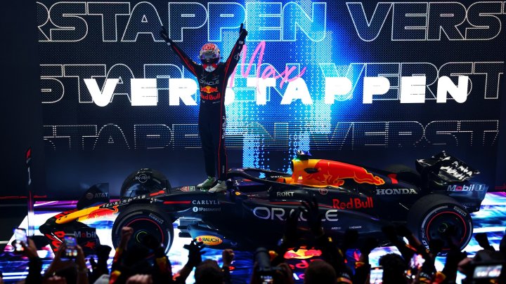 Max Verstappen vítězí v Kataru