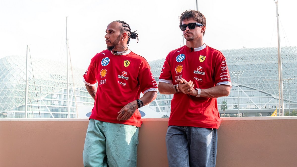 Lewis Hamilton a Charles Leclerc v Abu Dhabi