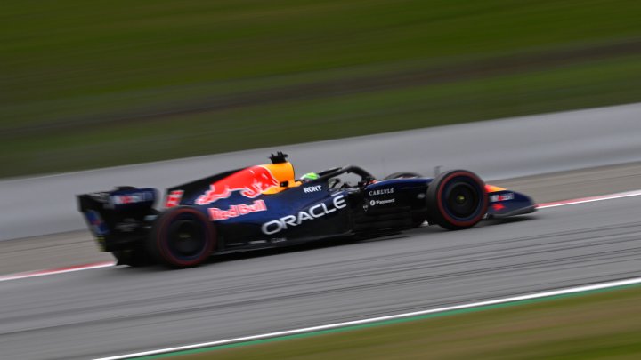 Isack Hadjar v Red Bullu RB22