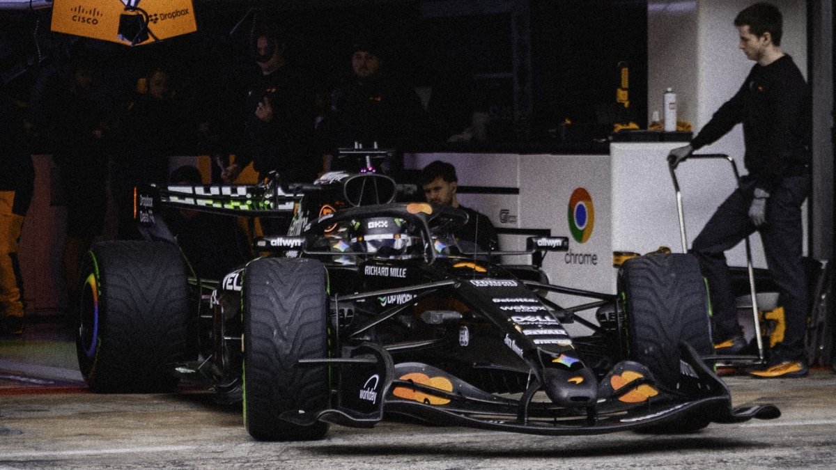 Lando Norris poprvé na dráze s Mclarenem MCL40