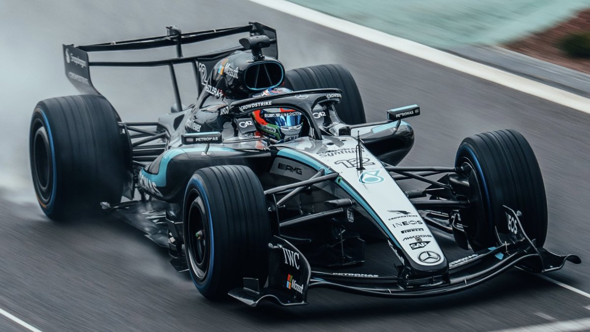 Kimi Antonelli s Mercedesem W17