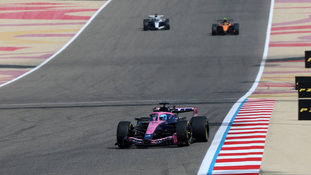 Druhý den testů v Bahrajnu