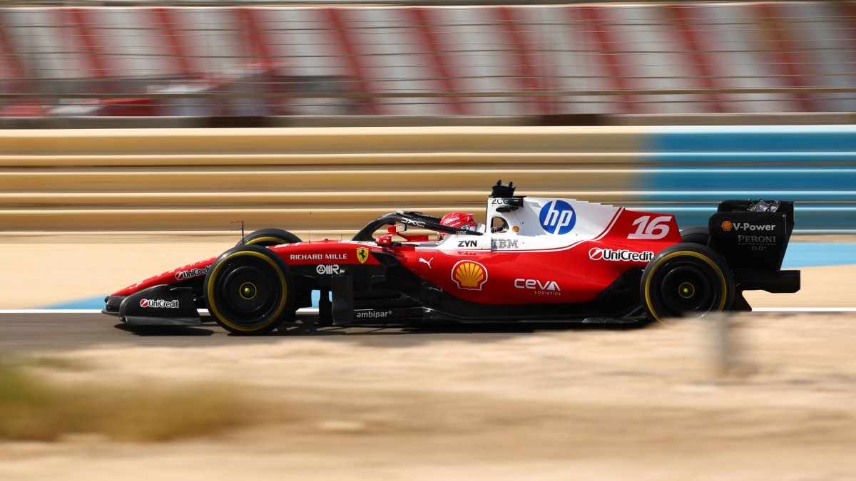 Charles Leclerc na testech v Bahrajnu