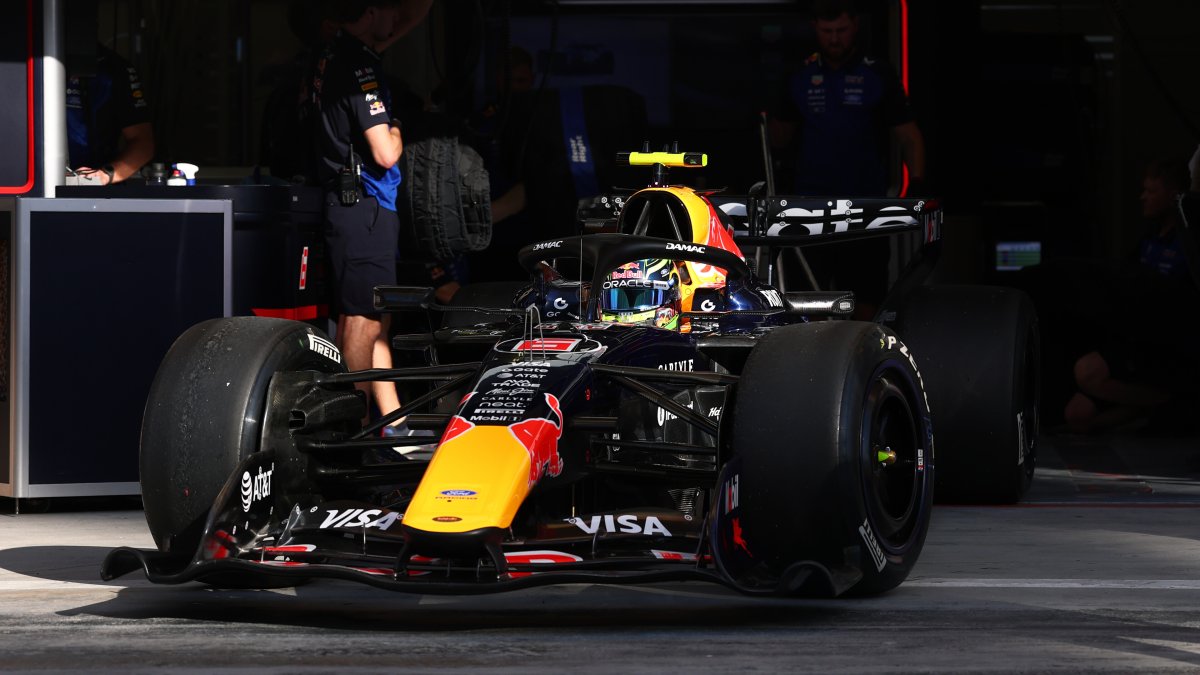 Isack Hadjar na testech v Bahrajnu