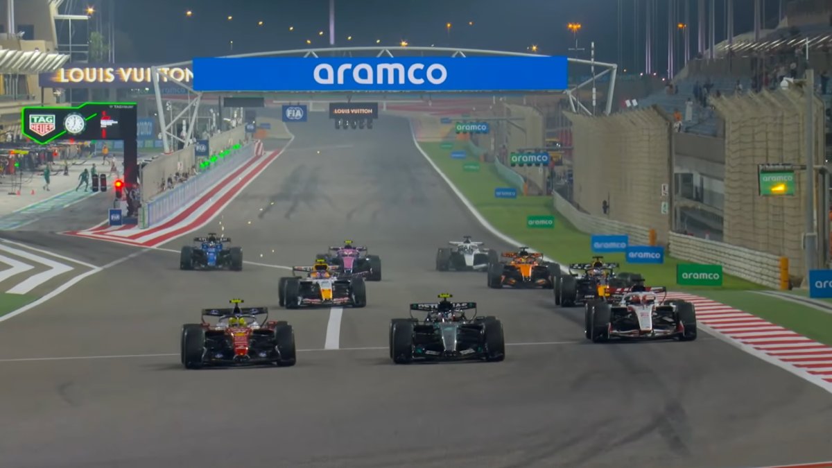 Test startu na testech v Bahrajnu