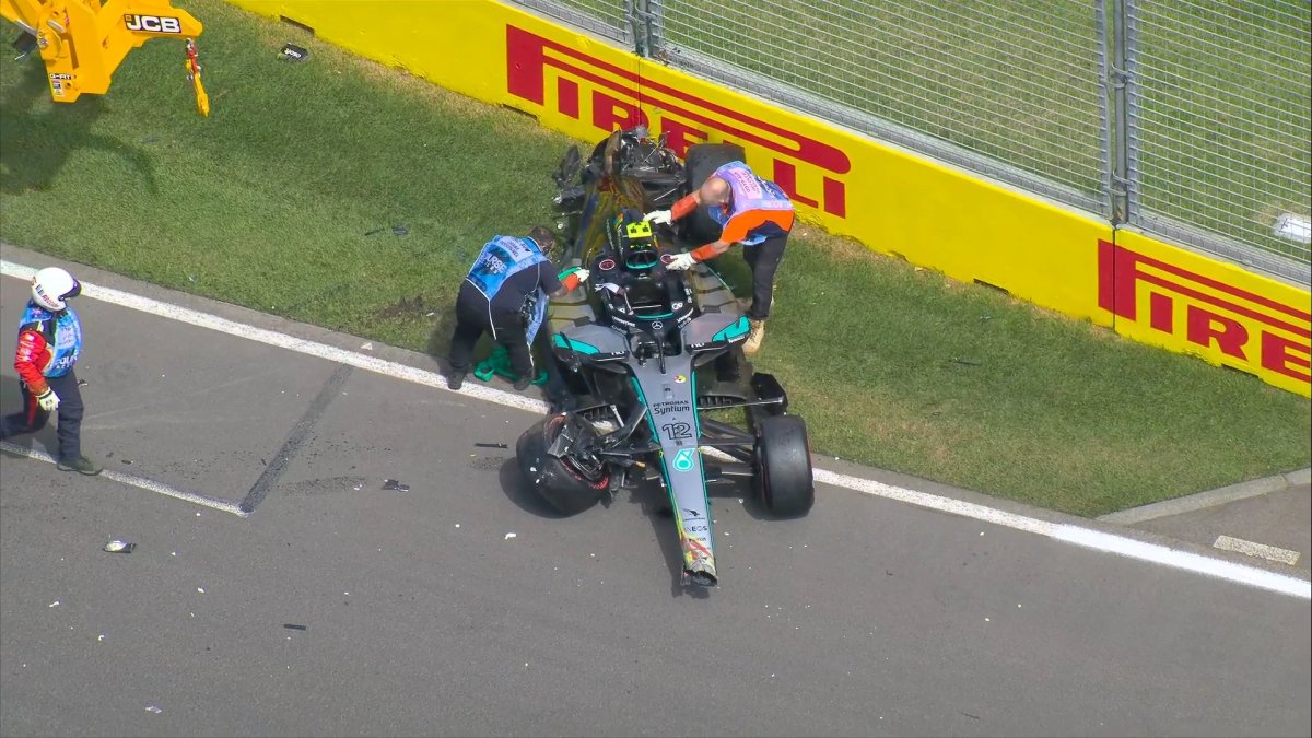 Nehoda Kimiho Antonelliho ve třetím tréninku na GP Austrálie