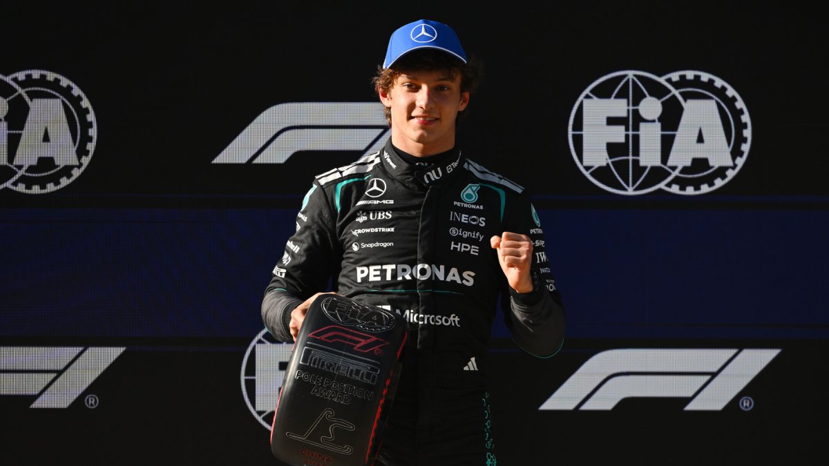 Kimi Antonelli získává premiérovou pole position