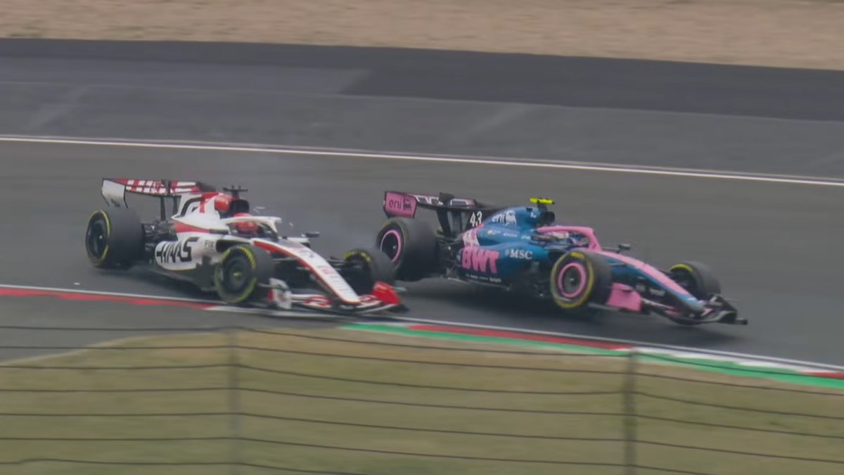 Kolize Estebana Ocona a Franca Colapinta v Číně