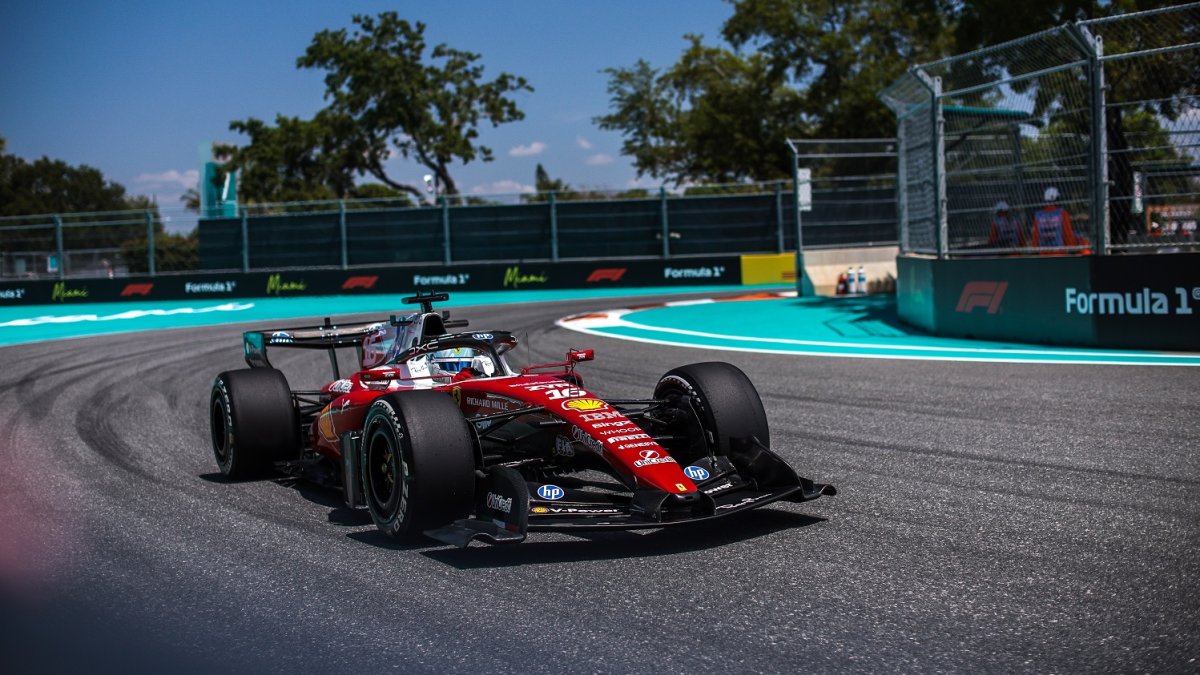 Charles Leclerc v Miami