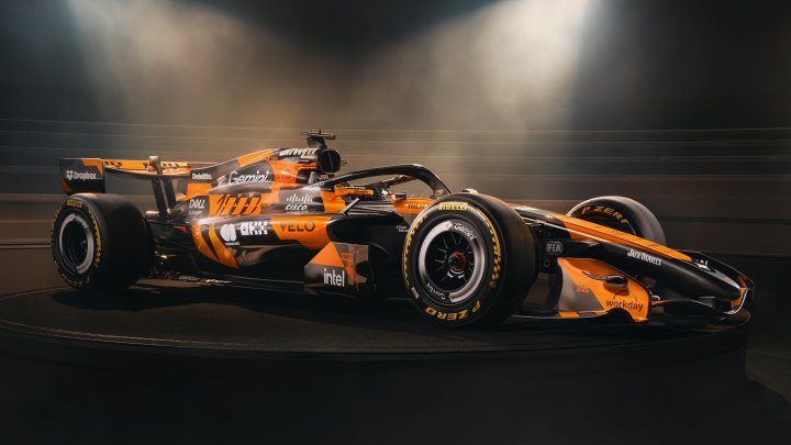 Mclaren odhalil speciální zbarvení k 1000. Velké ceně