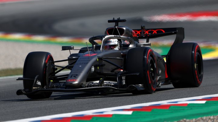 Nico Hülkenberg v Barceloně