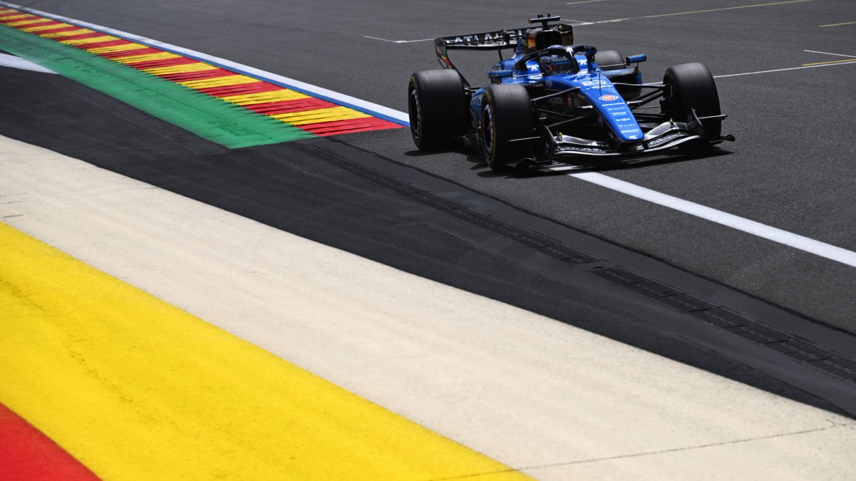 Carlos Sainz v Belgii