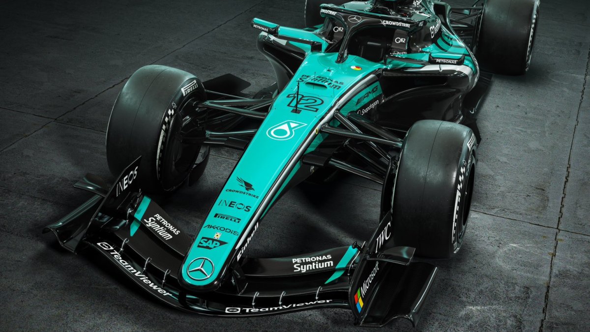 Speciální zbarvení Mercedesu na závod v Malajsii