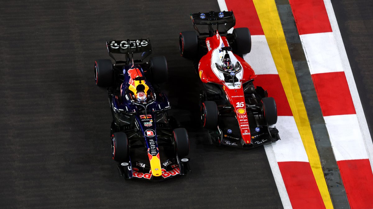 Max Verstappen v Singapuru 