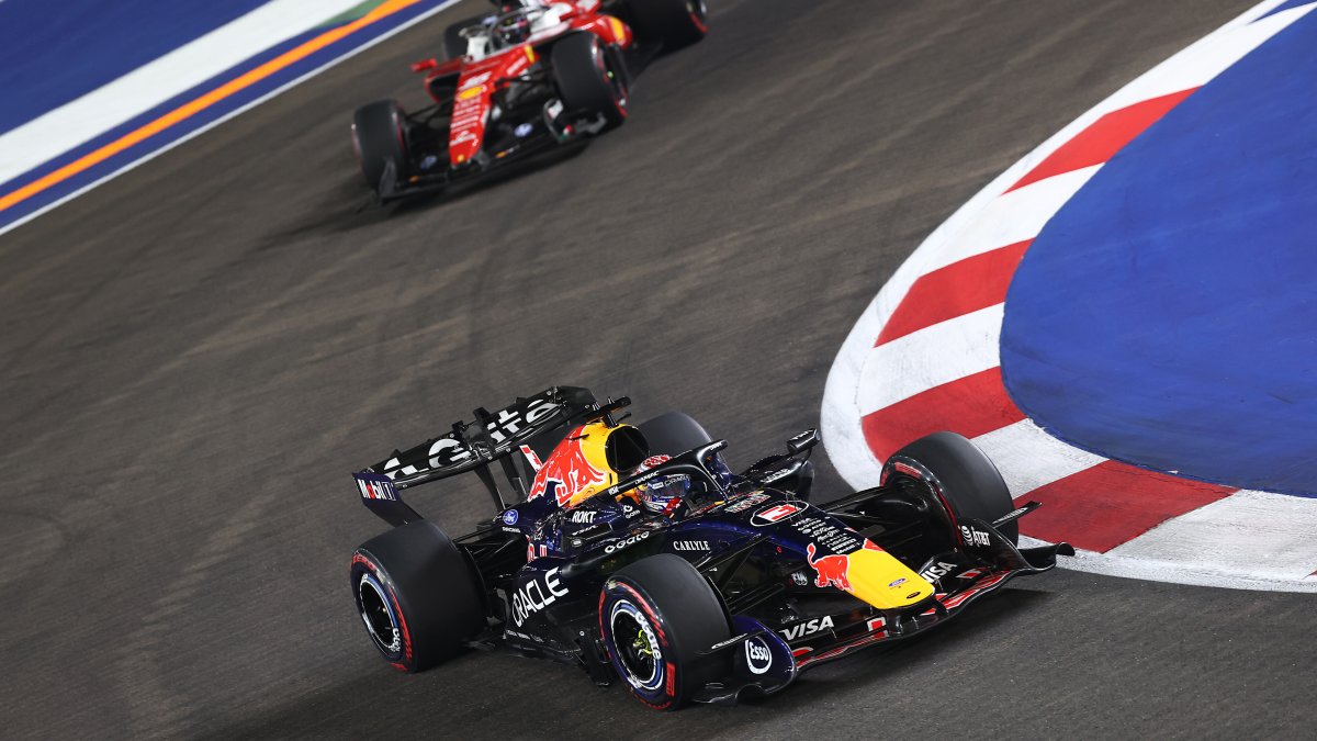 Max Verstappen v Singapuru 